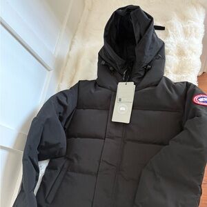Canada Goose Black Hooded Puffer Jacket